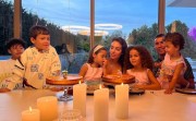 Babak Baru Keluarga Cristiano Ronaldo, Georgina Dikabarkan Adopsi Anak Sambungnya
