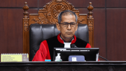 Menanti Putusan MK: Saldi Isra Ajak Semua Pihak Beri Ruang Hakim Bekerja Tanpa Tekanan Opini