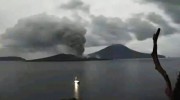 Gunung Anak Krakatau Erupsi Sore Ini, Radius Bahaya 2 KM