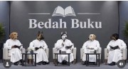 UAH Buka Suara soal Unggahan Bedah Buku dengan Pembicara Berwajah Anjing