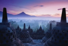 Sambut Tour de Borobudur, Ganjar Minta Akselerasi Vaksinasi di Kawasan Wisata Jateng