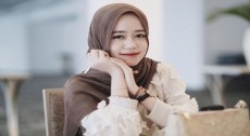 Alma Esbeye, Vokalis Grup Gambus yang Juga Qoriah