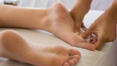 Manfaat Pijat Refleksi dan Kebiasaan Rasulullah Berjalan Kaki