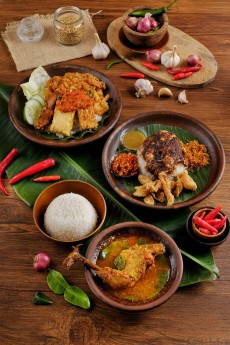 5 Tips Naik Level Kuliner Kaki Lima jadi Restoran Kekinian ala Penyetan Cok