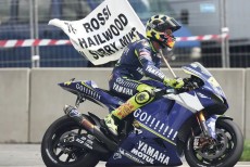 8 Rival Bebuyutan Valentino Rossi 25 Tahun Berkarier di MotoGP