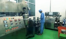 Mantan Pegawai BUMN Ini Sukses Kembangkan Industri Farmasi