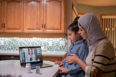 Kemenkes Perluas Layanan Saluran Siaga untuk Warga yang Jalani Isoman