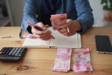 Bagi yang Mampu, Menunda Penunaian Kewajiban Termasuk Dzolim