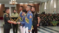 KSAD Jenderal TNI Dudung Abdurachman Wisuda Sarjana Akmil