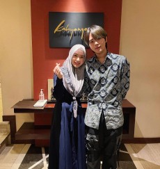 Satu-satunya Prajurit Muslim di Kamp Wamil, Ini Perjalanan Mualaf Aydin Adik Ayana Moon