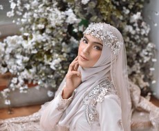 Riasan Syar'i: Sempat Dicibir karena Tanpa Bulu Mata Palsu dan Cukur Alis