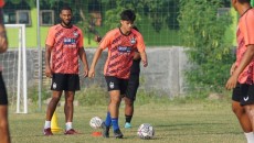PSIS Semarang Lepas Sponsor Skor 88 News di Jersey Latihan
