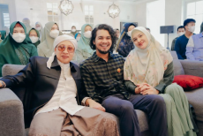 Harmonis dan Saling Dukung, 5 Pasangan Artis Ini Kompak Perdalam Islam