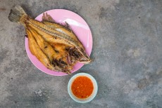 Konsumsi Ikan Terlalu Banyak Sebabkan Kanker Kulit, Benarkah?
