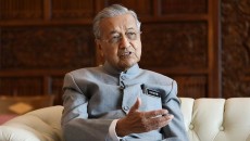 Positif Covid-19, Mahathir Mohamad Jalani Observasi di IJN