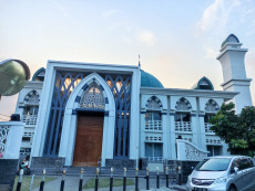 KARIB Helat Kajian Akbar Perdana di Masjid Islamic Center Tangsel