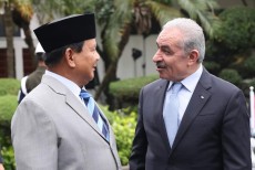 Prabowo Beri Beasiswa untuk Anak-anak Palestina Kuliah di Unhan