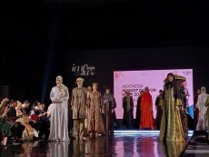 Indonesia Modest Fashion Week 2022 Usung Tema In Love With Nature