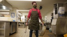 Kisah Nasser Jaber, Donasikan 6.000 Makanan Halal untuk Imigran di Amerika Serikat