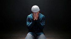 Ustadz Hanan Attaki: Orang Beriman Butuh Bersama Allah SWT saat Suka Maupun Duka