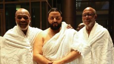 DJ Khaled Umrah Bareng Mike Tyson, Sempat Menangis Saat Tawaf