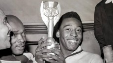 Pele Sempat Hentikan Perang Saudara Selama 48 Jam di Nigeria