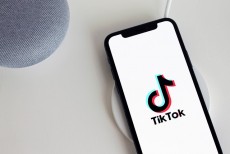 Kominfo Upayakan Take Down Konten Ngemis Online di TikTok