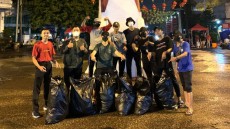 Terinspirasi Pandawara, Mahasiswa UNS Bersihkan Sampah Usai Perayaan Imlek