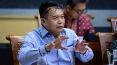 TB Hasanuddin Minta TNI Tak Gegabah Selamatkan Pilot Susi Air