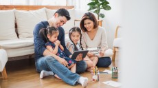 Gunakan Gadget dengan Positif, Rumah Tangga Bisa Makin Harmonis