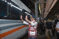 Jelang KTT ASEAN, Menhub Tinjau Kesiapan Transportasi di Labuan Bajo