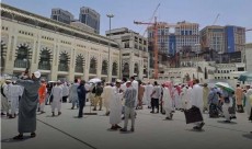 Shalat Jumat Perdana Jamaah Haji Indonesia 2023 di Masjidil Haram