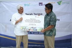 Melalui Dana Wakaf, AXA Mandiri Bangun Laboratorium Kampus