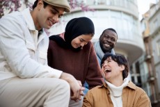 Kenapa Allah Ciptakan Banyak Agama di Muka Bumi?