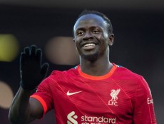 Sadio Mane, Pemain Bola Senegal Ubah Desa Kumuh Jadi Kota
