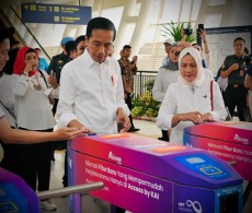 Resmi Beroperasi Hari Ini, Begini Cara Naik LRT Jabodebek