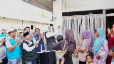 Setelah Bersabar 48 Tahun, Warga Dusun Merak di Situbondo Akhirnya Menikmati Listrik