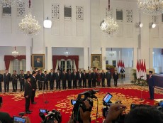 Presiden Jokowi Lantik Hadi Tjahjanto Menko Polhukam dan AHY Menteri ATR/BPN