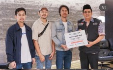 Lelang Gitar untuk Gaza, Eross Sheila On 7 Hasilkan Rp335 Juta