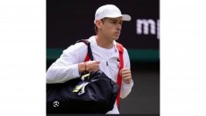 De Minaur Mundur, Djokovic Maju Semifinal Tanpa Bertanding