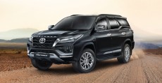 Dilema Fortuner, Haruskah Anda Memilih 4x2 atau 4x4?
