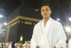 Pensiun dari Sepak Bola, Mesut Ozil Kini Jadi Marbot Masjid