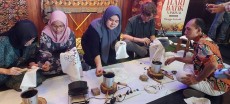 Hari Batik Nasional 2024, Smamda Surabaya Gelar Quick Lunch Special Batik Day