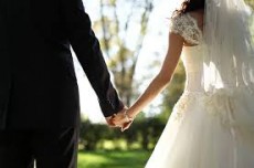 Berbahaya, Ini Alasan Pernikahan Usia Remaja Tidak Dianjurkan