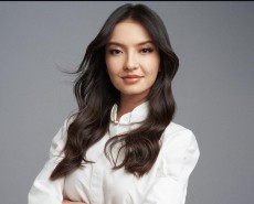 Raline Shah Tepis Kabar Pernah Menikah dengan Miliarder Brian Armstrong