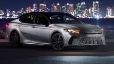 Intip Spesifikasi Terbaru Toyota Camry 2025, Banjir Teknologi Canggih dan Sentuhan Mewah ala Lexus