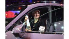 Petenis Elena Rybakina Sedang Bahagia Lulus Ujian SIM Untuk Bisa Setir Mobil Sendiri