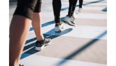 Jalan Kaki 7000 Langkah Sehari Bantu Perbaiki Kesehatan Mental