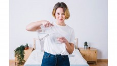 Manfaat Minum Air saat Perut Kosong, Salah Satunya Bagus untuk Kulit