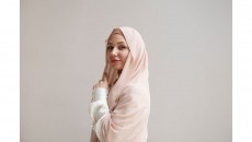 Tips Cegah Kebotakan dan Kerontokan pada Pengguna Hijab